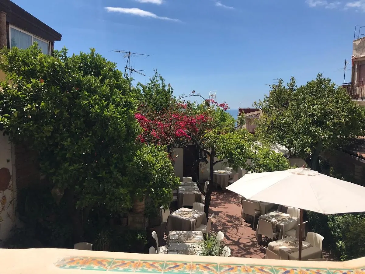 Baglio Degli Aranci Apartment Taormina Italy