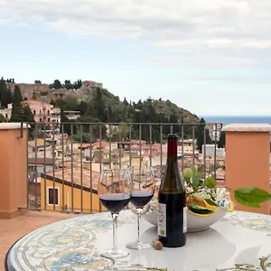 Vilagos & Loft Taormina
